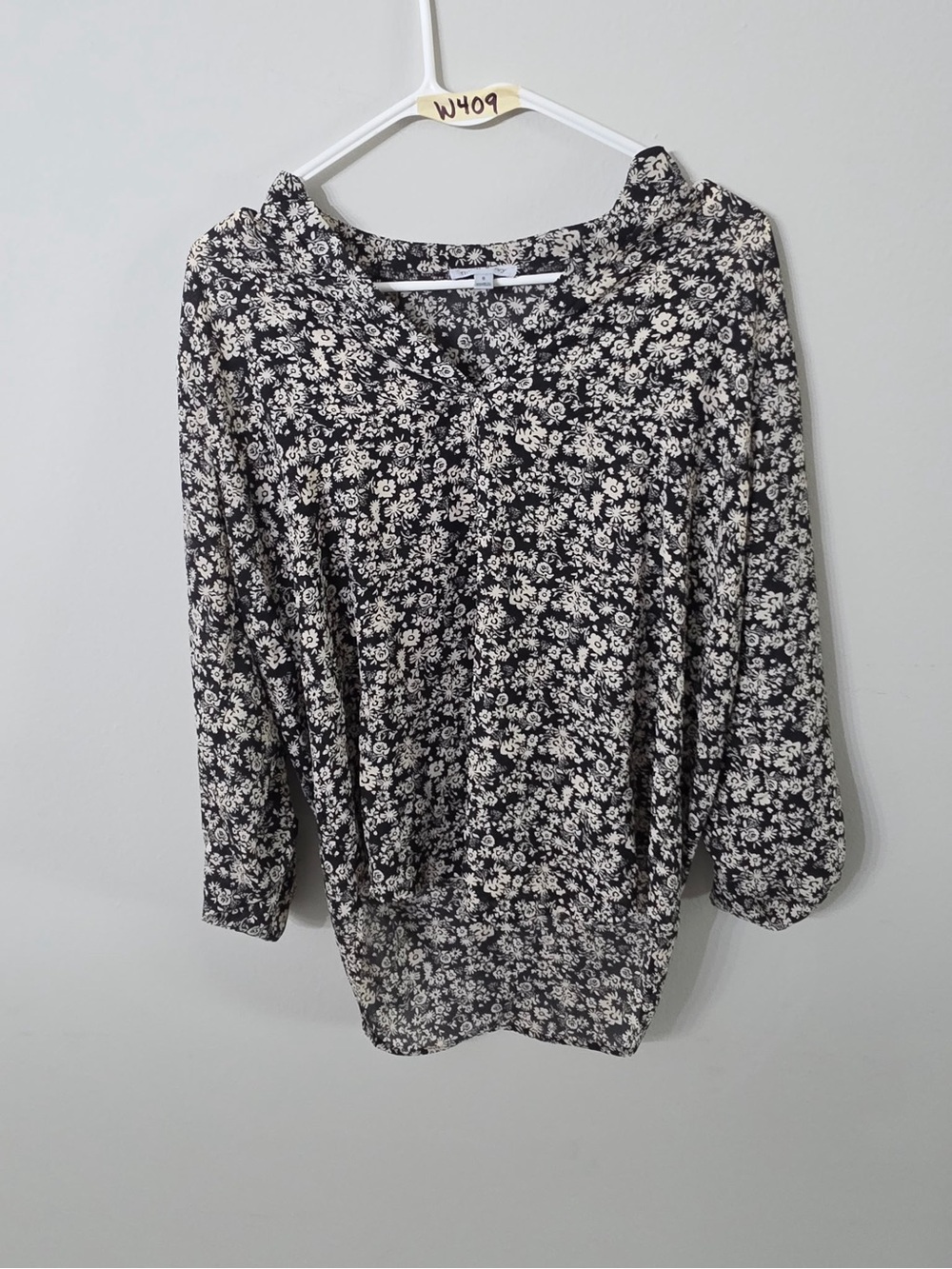 Women’s Floral & Ivy Black White Floral Peasant Blouse Small